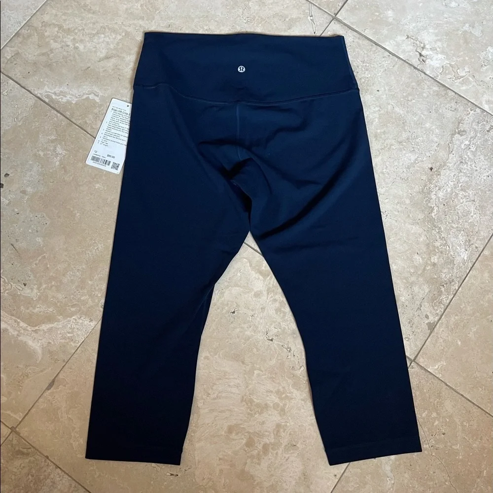 NWT lululemon Align HR crop 21”
